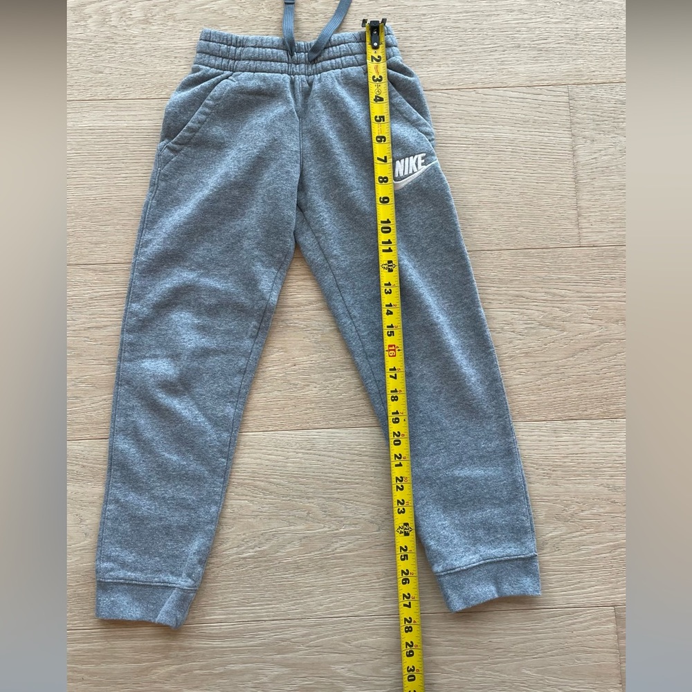 Nike boys sweats, slim fit size xs